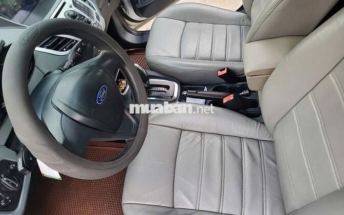 Ford Fiesta 2011 Số tự động Bạc