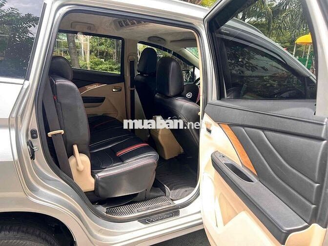 Mitsubishi Xpander 1.5AT 2018 Bạc Tự động
