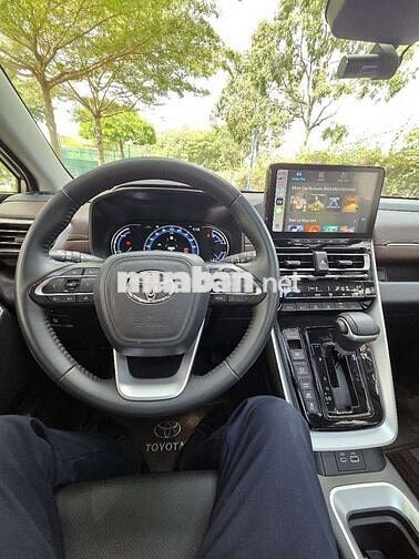 Toyota Innova Cross 2024 2.0HEV Hybrid Nâu Đồng