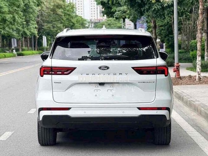 Ford Territory 2026 SUV Trắng 5 chỗ