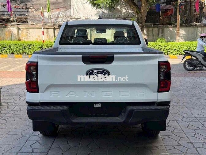 2027  Ranger XLS 4x2 hộp số 10 cấp lãi 9,2%
