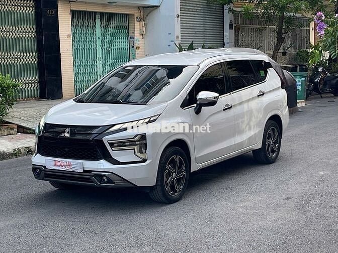 Mitsubishi Xpander Premium 2023 Trắng 6 vạn