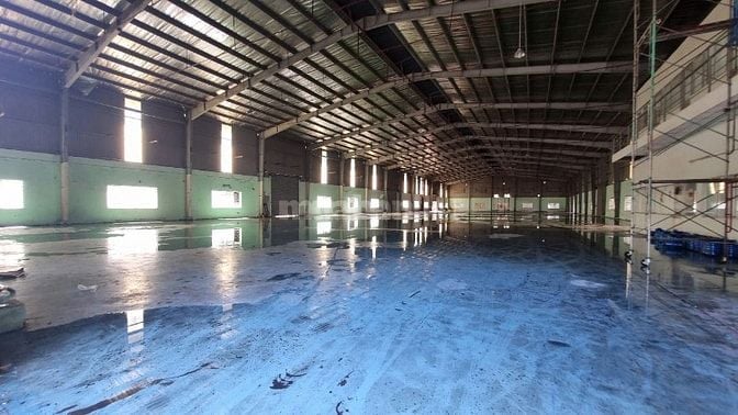 Cần cho thuê nhà xưởng KCN Tân Đức DT 2890m2 Giá 3,2 usd/m2