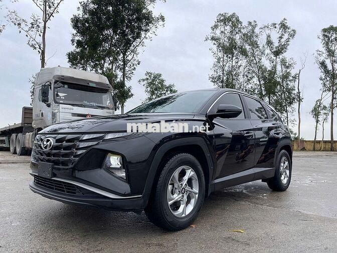 Hyundai Tucson 2023 2.0AT Tiêu chuẩn Đen