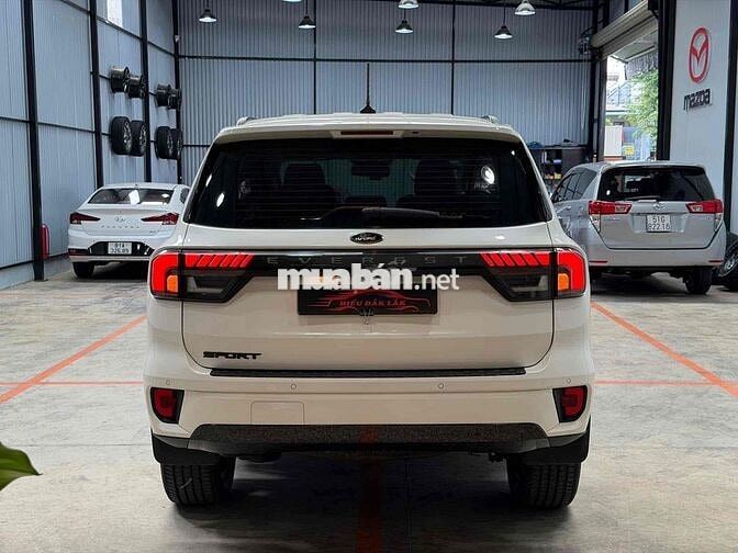 Ford Everest Sport 1 cầu 2022 Trắng