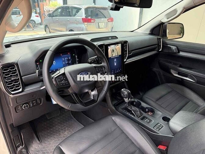 Ford Everest Sport 1 cầu 2022 Trắng