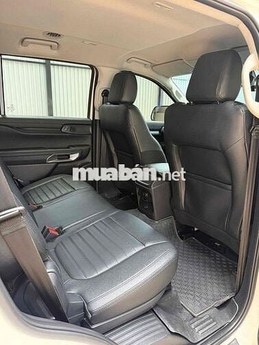 Ford Everest Sport 1 cầu 2022 Trắng