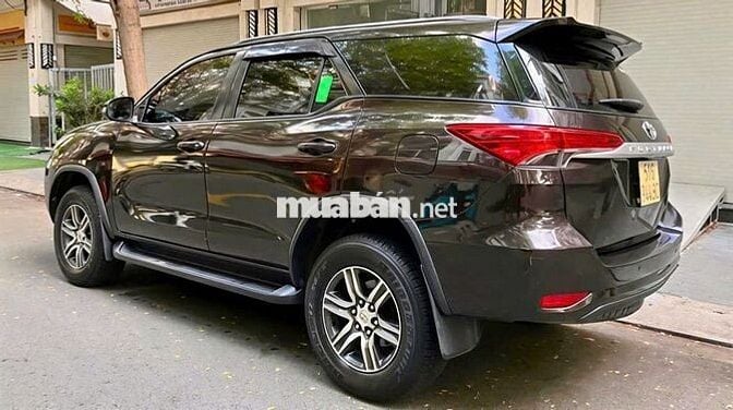 Gia đình bán xe Toyota Fortuner bản G SX 2019