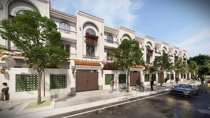 Bán nhà phố 2 mặt tiền, 3 tầng, đi bộ ra sông và biển chỉ vài phút