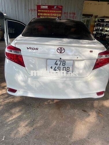 Toyota Vios E 2015 Số sàn Trắng