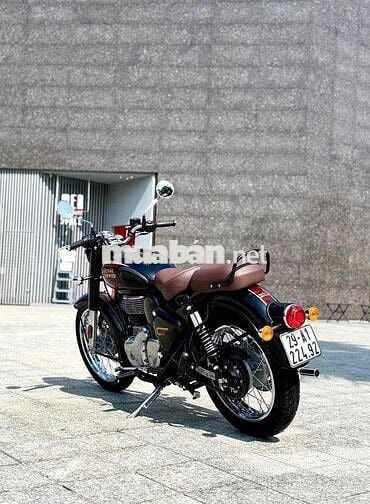 Royal Enfield Classic 350 2023 Đen 3000km