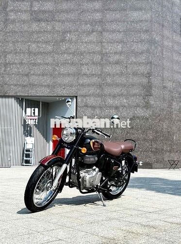 Royal Enfield Classic 350 2023 Đen 3000km