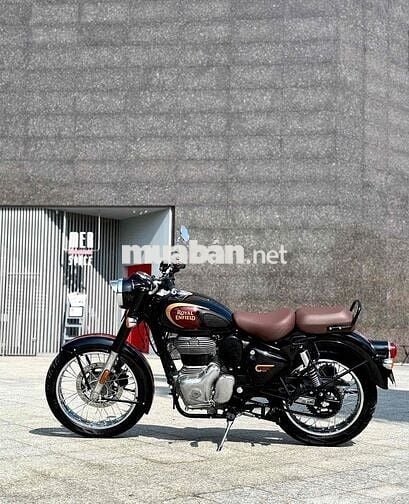 Royal Enfield Classic 350 2023 Đen 3000km