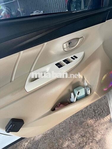 Toyota Vios E 2015 Số sàn Trắng
