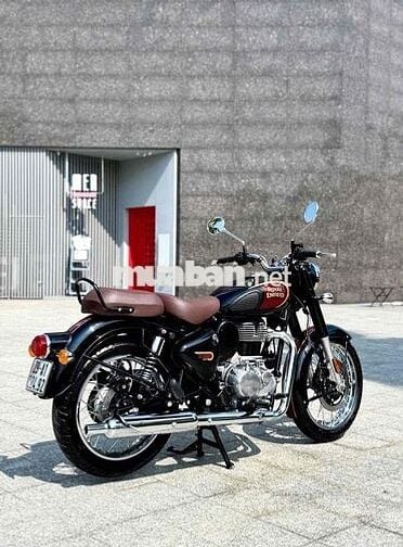 Royal Enfield Classic 350 2023 Đen 3000km