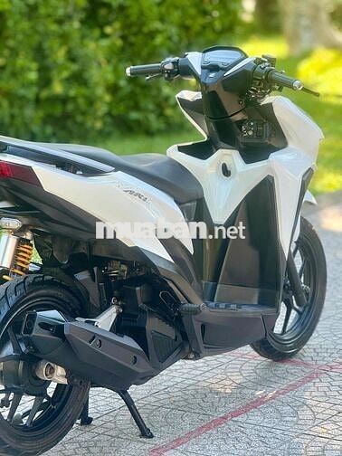 Vario 2022 Trắng biển số 43. Trả trước 11TR