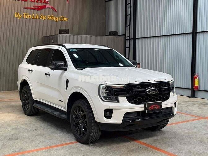Ford Everest Sport 1 cầu 2022 Trắng