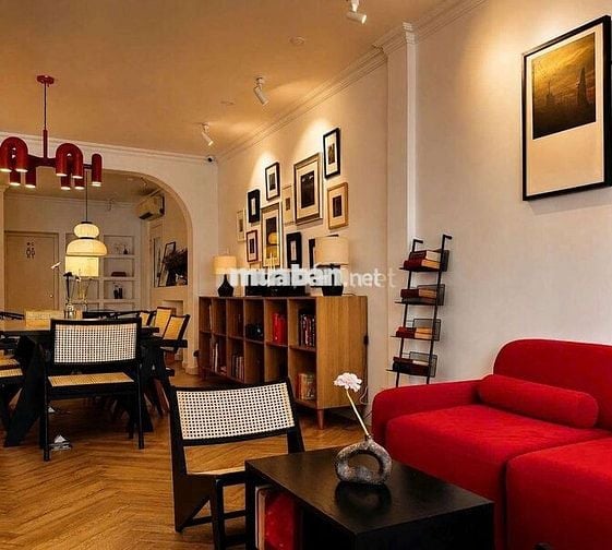 Tuyển nhân viên phục vụ quán cafe Q1