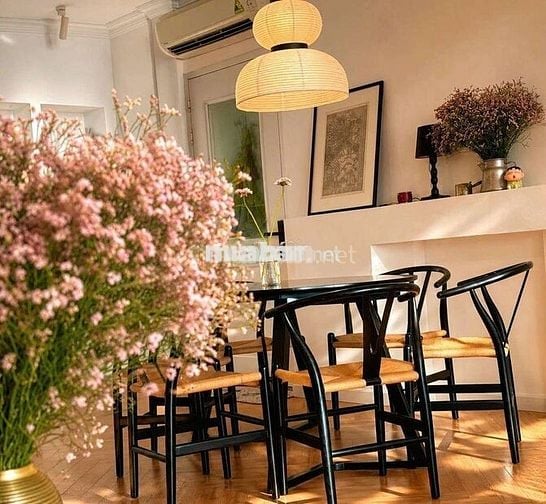 Tuyển nhân viên phục vụ quán cafe Q1