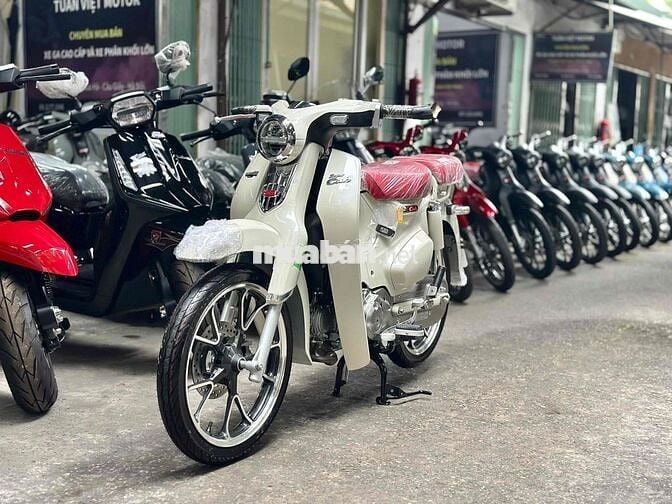 Honda Super Cub C125 Custom Edition 2025 Trắng