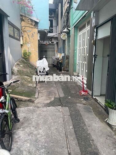 cho thuê nhà hẻm 63 phó đức chính hẻm xe máy nhà trống sẵn