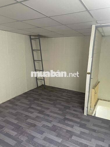 cho thuê nhà hẻm 63 phó đức chính hẻm xe máy nhà trống sẵn
