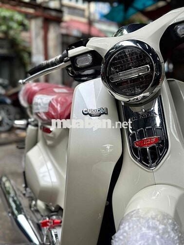 Honda Super Cub C125 Custom Edition 2025 Trắng