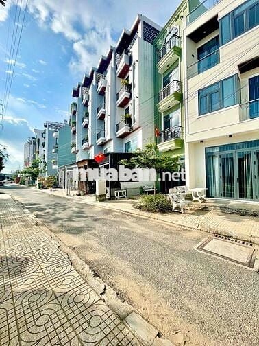 Đất đẹp ngay công viên Tô Ngọc Vân, Thạnh Xuân