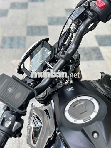 Honda CB300R
