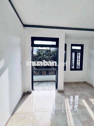 bán nhà sổ hồng riêng. 1 lầu 1 trệt. P Dĩ An.Bình Dương