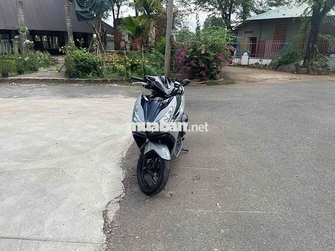 Honda Air Blade 125i Bạc
