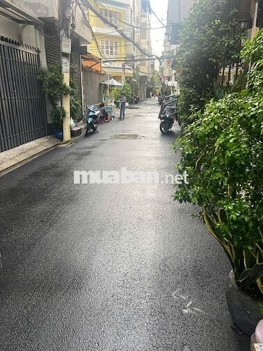 SIÊU PHẨM! Nhà HXH  Đoàn thị điểm (ngã 4 PN), DT (4x13m) nở hậu