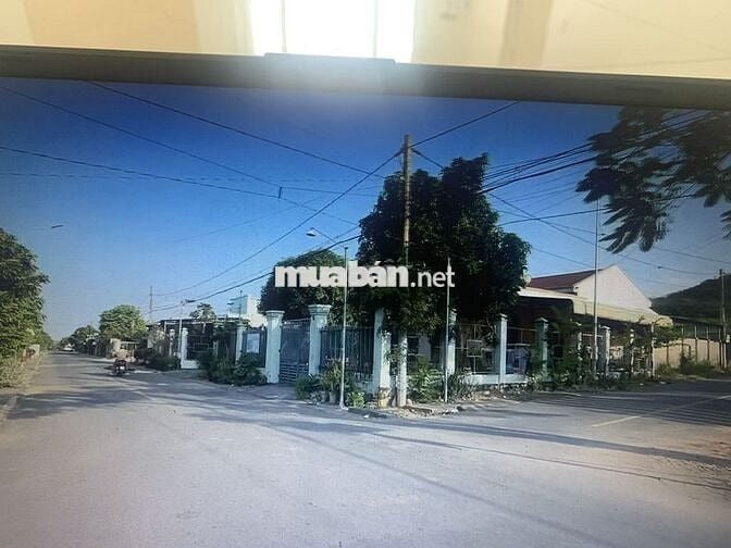 Đất lô góc 2 mặt tiền thị trấn long điền 12 x 21m