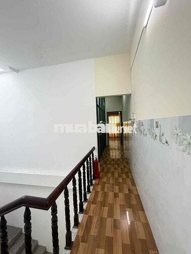 Nhà 6 phòng full nội thất KDC 586