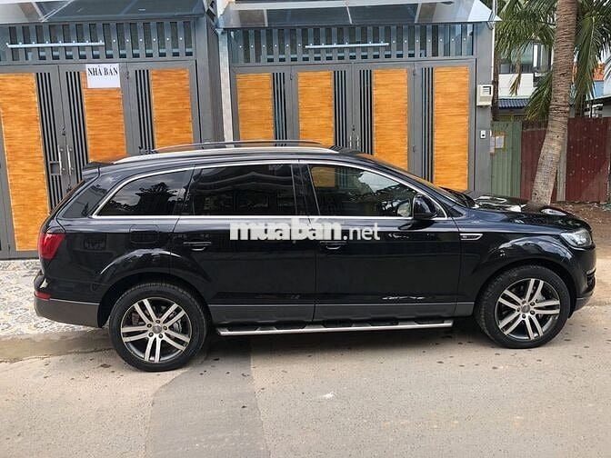 Bán Audi Q7 3.0L màu đen 2007, Km 137.000