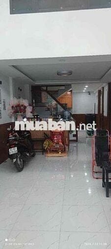 Cho thuê nhà mặt tiền đường Song Hành, ĐHT, Q12. 4X15m, 1 lững, 2pn