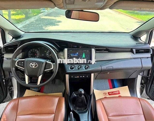 Toyota Innova 2.0E 2018 Số Sàn Mẫu Mới