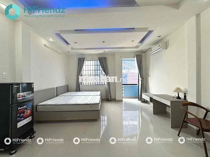 Cho thuê căn hộ ban công full nội thất - free xe