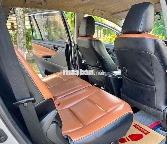 Toyota Innova 2.0E 2018 Số Sàn Mẫu Mới