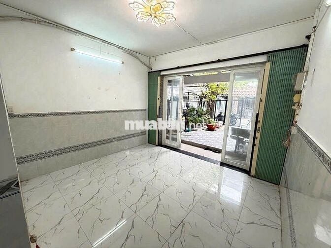 Nhà chung cư Mậu Thân 7 triệu gần siêu thị Lotte Mart.