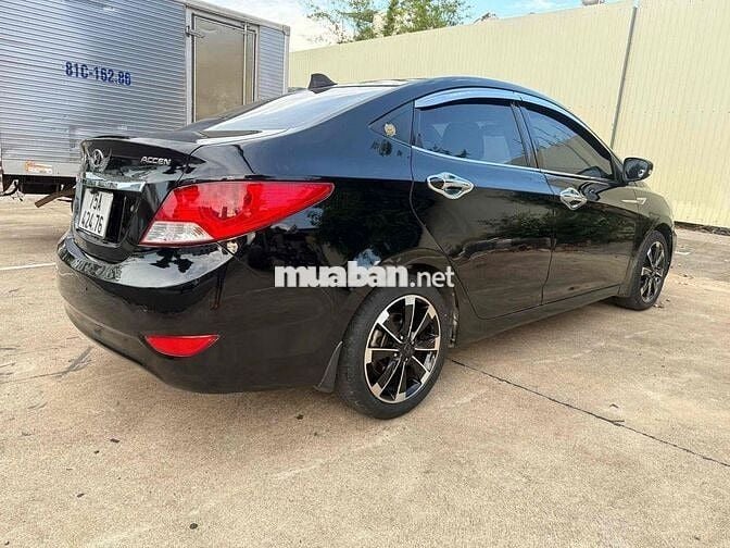 HYUNDAI ACCENT 2012 MT,xe còn khá đẹp