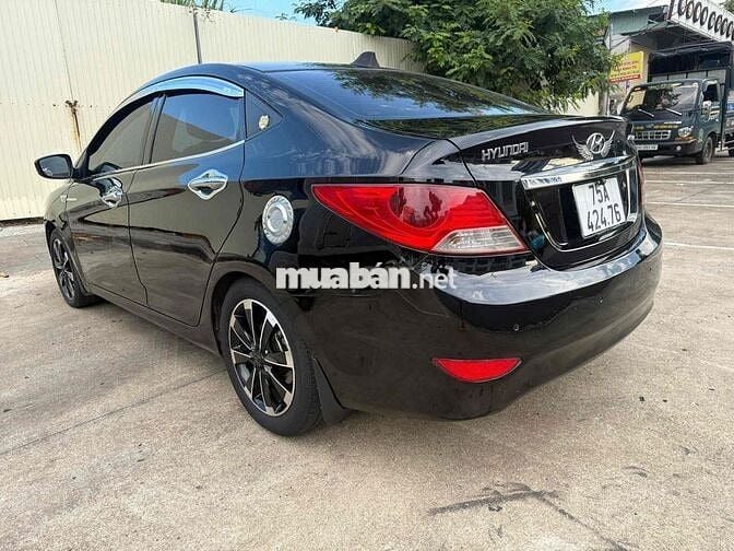 HYUNDAI ACCENT 2012 MT,xe còn khá đẹp