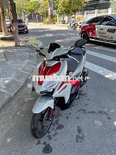 Honda Air Blade Trắng đỏ Xe tay ga