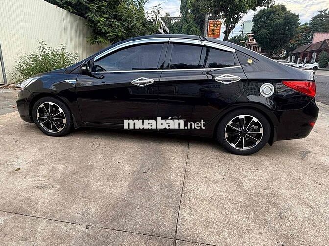 HYUNDAI ACCENT 2012 MT,xe còn khá đẹp