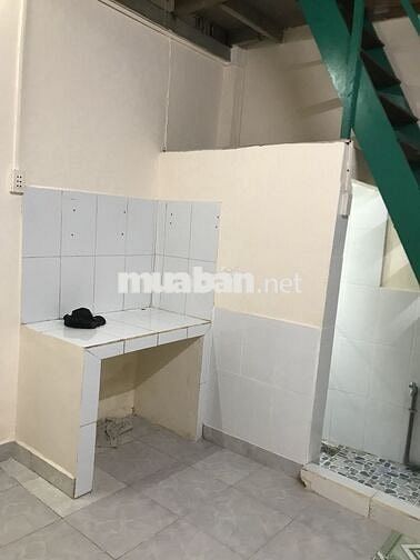 Nhà 1 lầu, 3m x 7m, 1WC , hẻm thẳng đẹp 4m Lò Gốm, nhà cách MT chỉ 5m