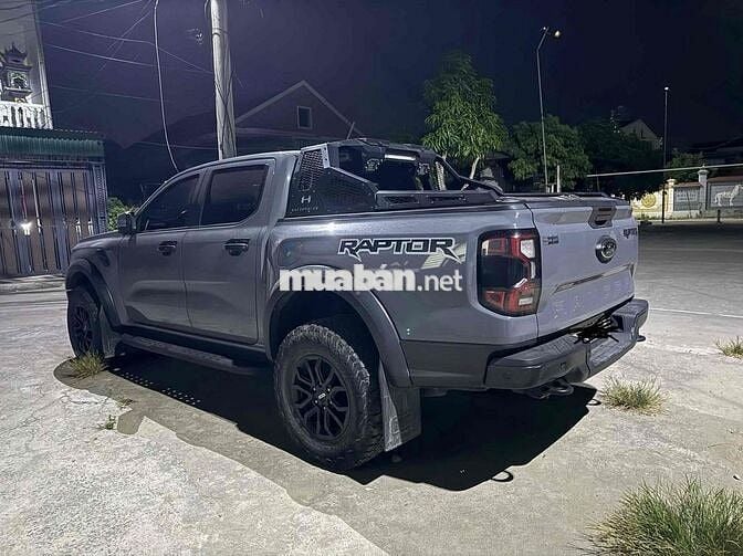 Ford Raptor 2024 Xám