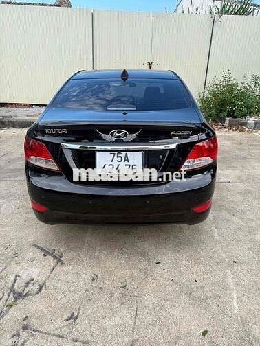 HYUNDAI ACCENT 2012 MT,xe còn khá đẹp