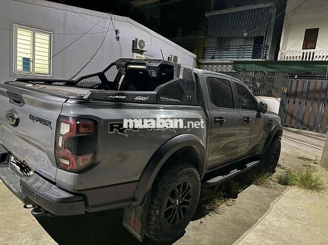 Ford Raptor 2024 Xám
