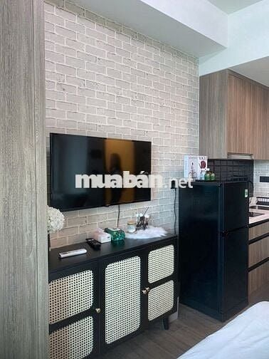 Cho thuê studio Delasol có ban công 13tr bao PQL full nội thất