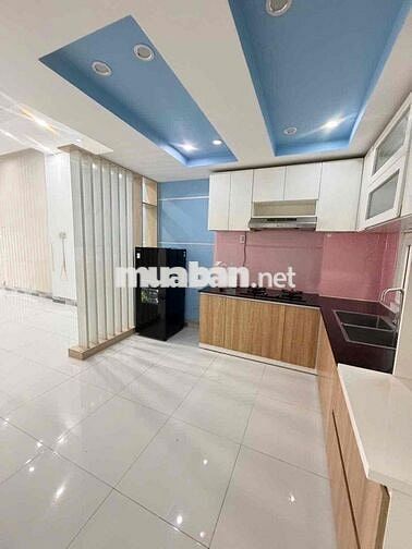 Nhà lầu 2 phòng KDC 515 đường 30/4